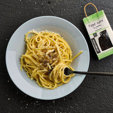 Carica l'immagine nel visualizzatore di Gallery, PEPE NERO IN GRANI | COD.00000079 | 30 g