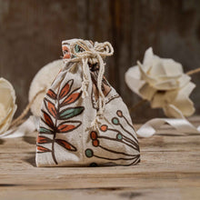 Carica l'immagine nel visualizzatore di Gallery, SACCHETTINO FIORI E FOGLIE | Cod.00005836| 9 x h.12 cm