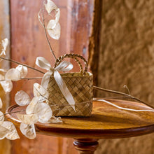 Carica l'immagine nel visualizzatore di Gallery, BORSINA PORTACONFETTI BARIW | COD. 00006576 | 7x4x7h (tot. h. 11) cm