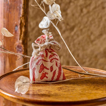 Carica l'immagine nel visualizzatore di Gallery, SACCHETTINO FOIAGE ROSSO | Cod.00006638 | 9 x h.12 cm