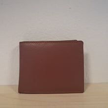 Carica l'immagine nel visualizzatore di Gallery, PORTAFOGLIO UOMO KAMARHATI COCCIO | COD.HUBAQIN6081877 | aperto: 26x10x2 cm