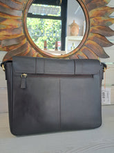 Carica l'immagine nel visualizzatore di Gallery, BORSA CARTELLA ALIPORE CAFFE' | COD.HUBAQIN7081811 | 30x22x6 cm