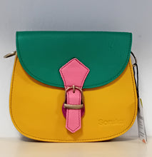 Carica l'immagine nel visualizzatore di Gallery, BORSA DIONE LISCIA BASIC | COD.HUBAQIN0071811 | 19x21x5cm