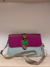 Carica l'immagine nel visualizzatore di Gallery, BORSA JANA CHIUSURA REVERSIBILE | Cod.HUBAQIN1071850 | 30x15x3cm