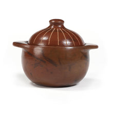 Carica l'immagine nel visualizzatore di Gallery, COCOTTE STIRPE IN TERRACOTTA CON COPERCHIO | COD. 40002479 | 10h x 11 x 14cm