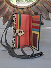 Carica l'immagine nel visualizzatore di Gallery, BORSA AMY STAMPA/PELO | Cod.HUBAQIN1071880|