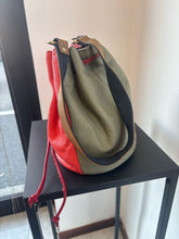 Carica l'immagine nel visualizzatore di Gallery, SECCHIELLO SHANNON | Cod.HUBAQIN2071809 |