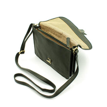 Carica l'immagine nel visualizzatore di Gallery, BORSA PARIJAT VERDE FORESTA | Cod.HUBAQIN5081888 | 25x18x5 cm