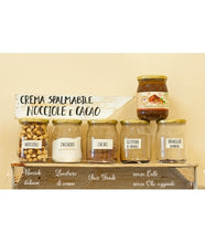 Carica l'immagine nel visualizzatore di Gallery, NOCCIO E CIOCCO GUSTO FONDENTE NOCCIOLE IGP | COD.LACRE03 | 230G