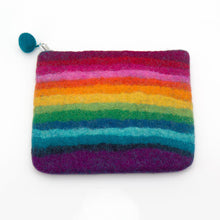 Carica l'immagine nel visualizzatore di Gallery, ASTUCCIO PORTAPENNE ARCOBALENO | COD.HUBAQNP1021815 | 23x17 cm