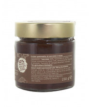 Carica l'immagine nel visualizzatore di Gallery, NOCCIO E CIOCCO GUSTO FONDENTE NOCCIOLE IGP | COD.LACRE03 | 230G