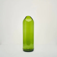 Carica l'immagine nel visualizzatore di Gallery, CARAFFA VASO KIKUBA VETRO | COD.HUBAQTZ0010816 / HUBAQTZ0010817 | 23cm