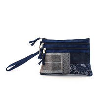 Carica l'immagine nel visualizzatore di Gallery, POCHETTE TRE TASCHE WINTER PATCH 2024 | Cod.HUBAQVNB3051841 | 20×14 cm