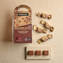 Carica l&#39;immagine nel visualizzatore di Gallery, NOCCIOLATINI CRISP - CIOCCOLATINI RIPIENI ALLA NOCCIOLA| Cod.00005075 | 120 g
