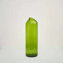 Carica l'immagine nel visualizzatore di Gallery, CARAFFA VASO KIKUBA VETRO | COD.HUBAQTZ0010816 / HUBAQTZ0010817 | 23cm
